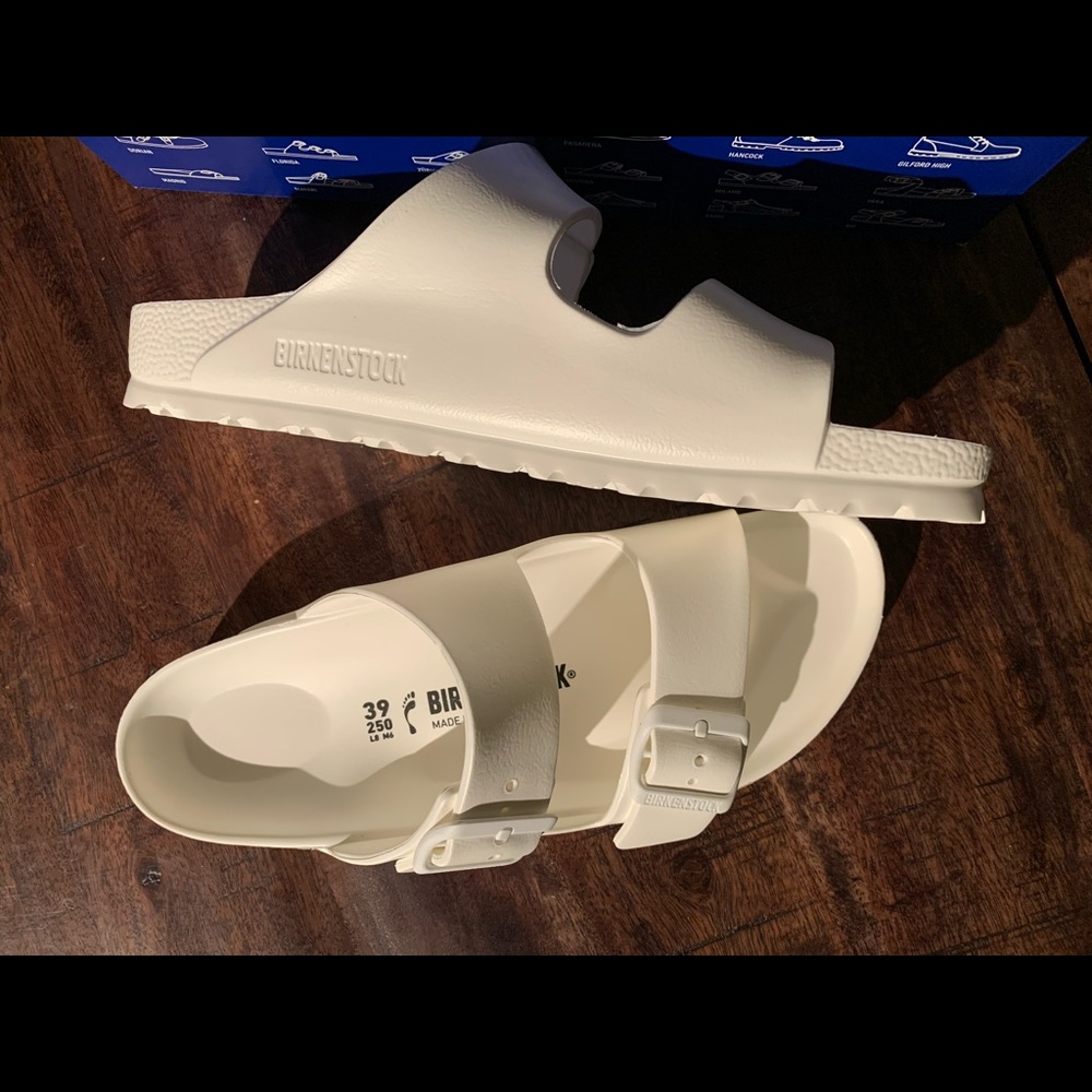 NEW * IN BOX * BIRKENSTOCKS